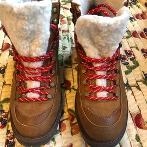 Boots, brand unknown style Martie, size 9